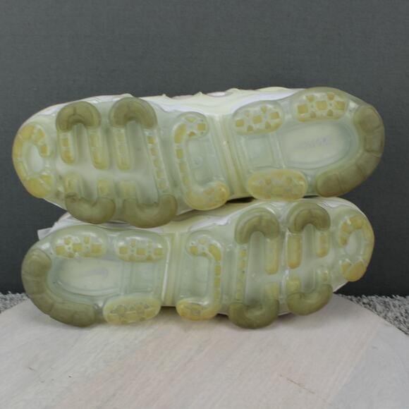 Nike Air VaporMax Plus Men’s Sneaker White Platinum Size 11 Vapor Cushion Retro - Picture 7 of 9